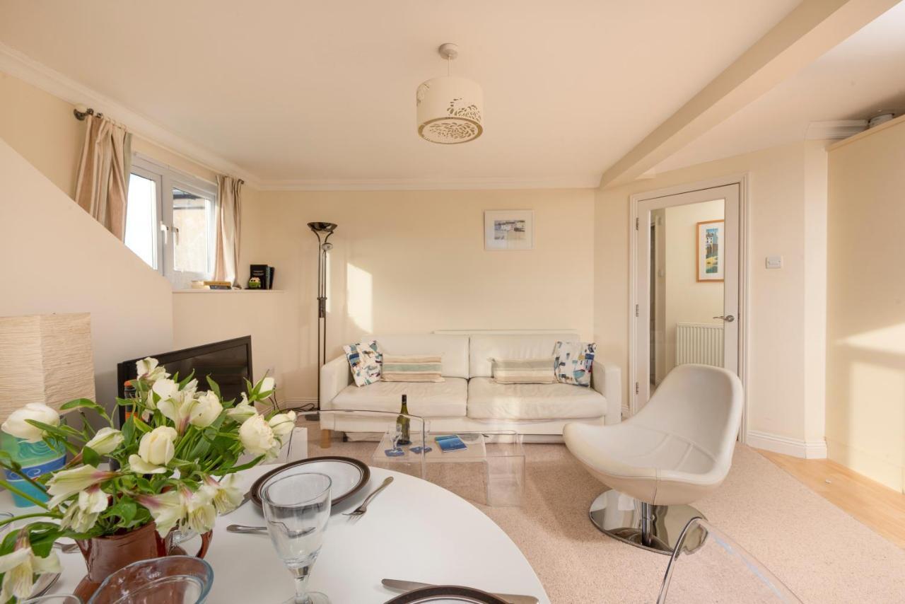 Waves Apartment, St Ives Екстер'єр фото